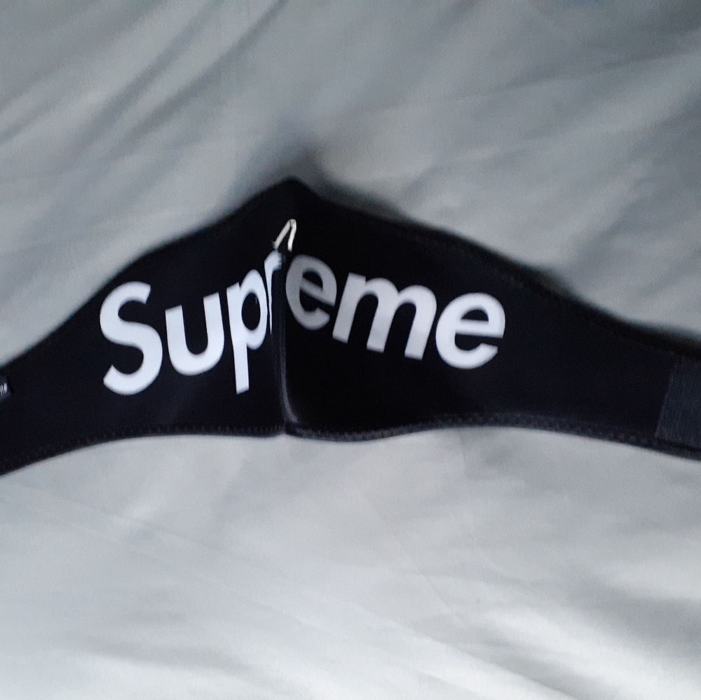 SUPREME FACE MASK  MOUTH COVERING SKI MASK